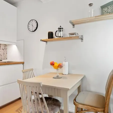 Central City Apt. Neighbor To Unesco Bryggen! *